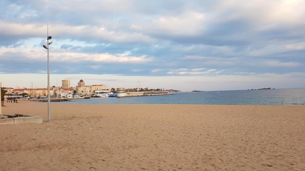 Couleurs Des Iles , Frejus-Plage Exterior photo